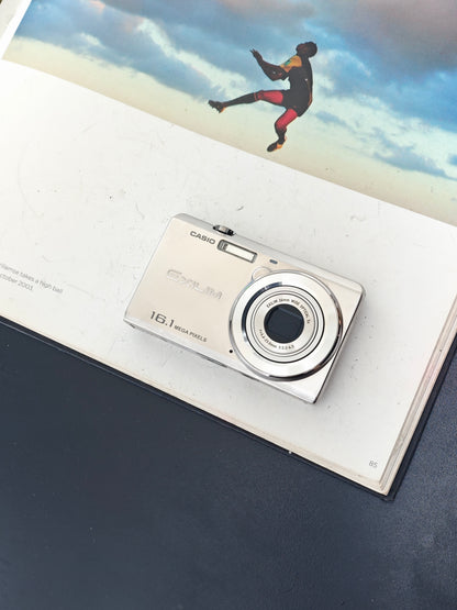 Used Casio EXILIM EX-ZS12 silver Digital Camera [with box]