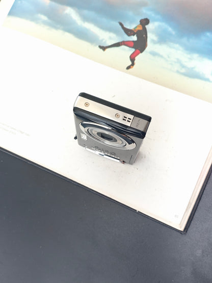 *READ* Used Pentax Optio V10 Digital Camera [with box]