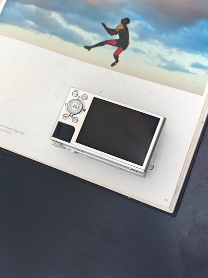 Used Fujifilm XQ1 silver Digital Camera [No charger]
