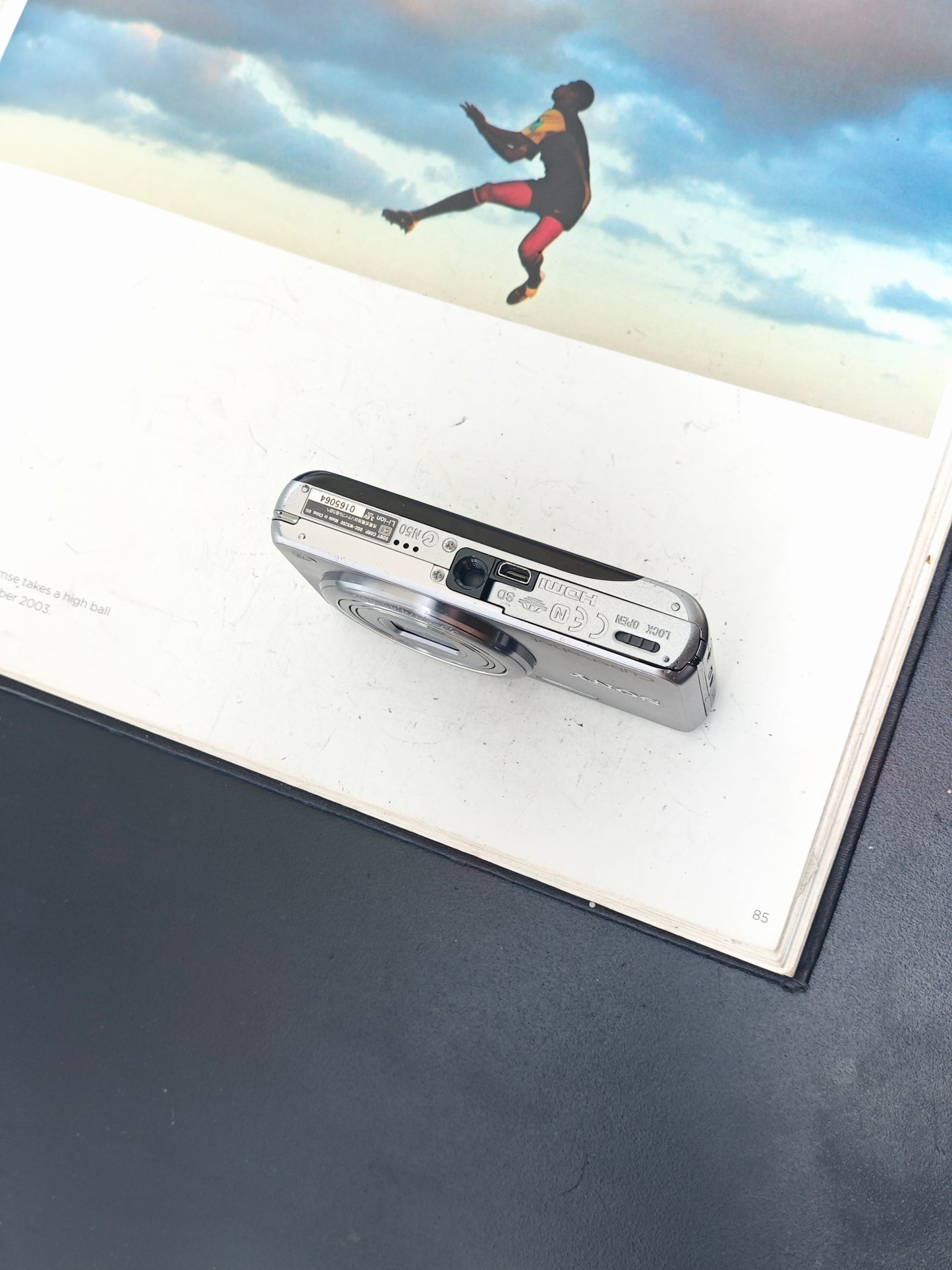 Used Sony Cyber Shot DSC-WX200 silver Digital Camera [JPN only, No charger]