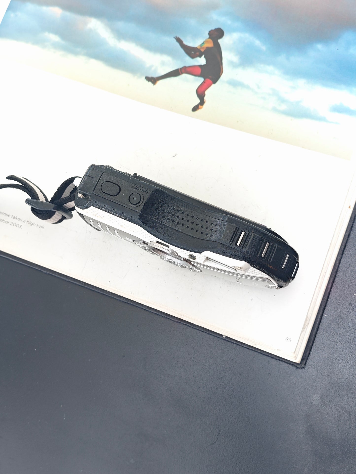 Used Ricoh WG-4 silver Digital Camera [No charger]