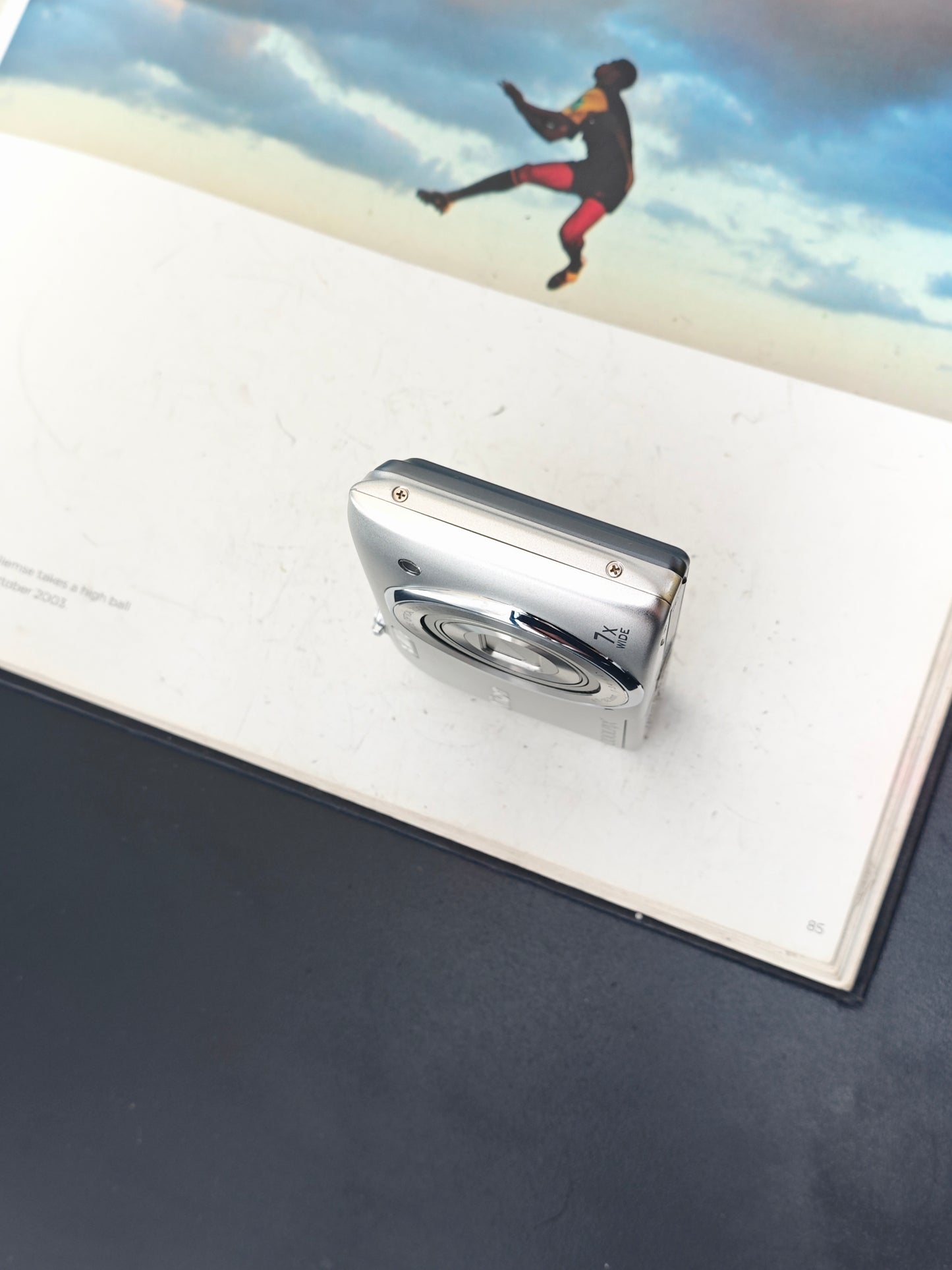 Used Nikon Coolpix S3500 silver Digital Camera [No charger]
