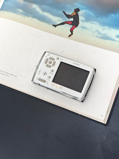 Used Sony Cyber-Shot DSC-T33 Digital Camera [JPN only]