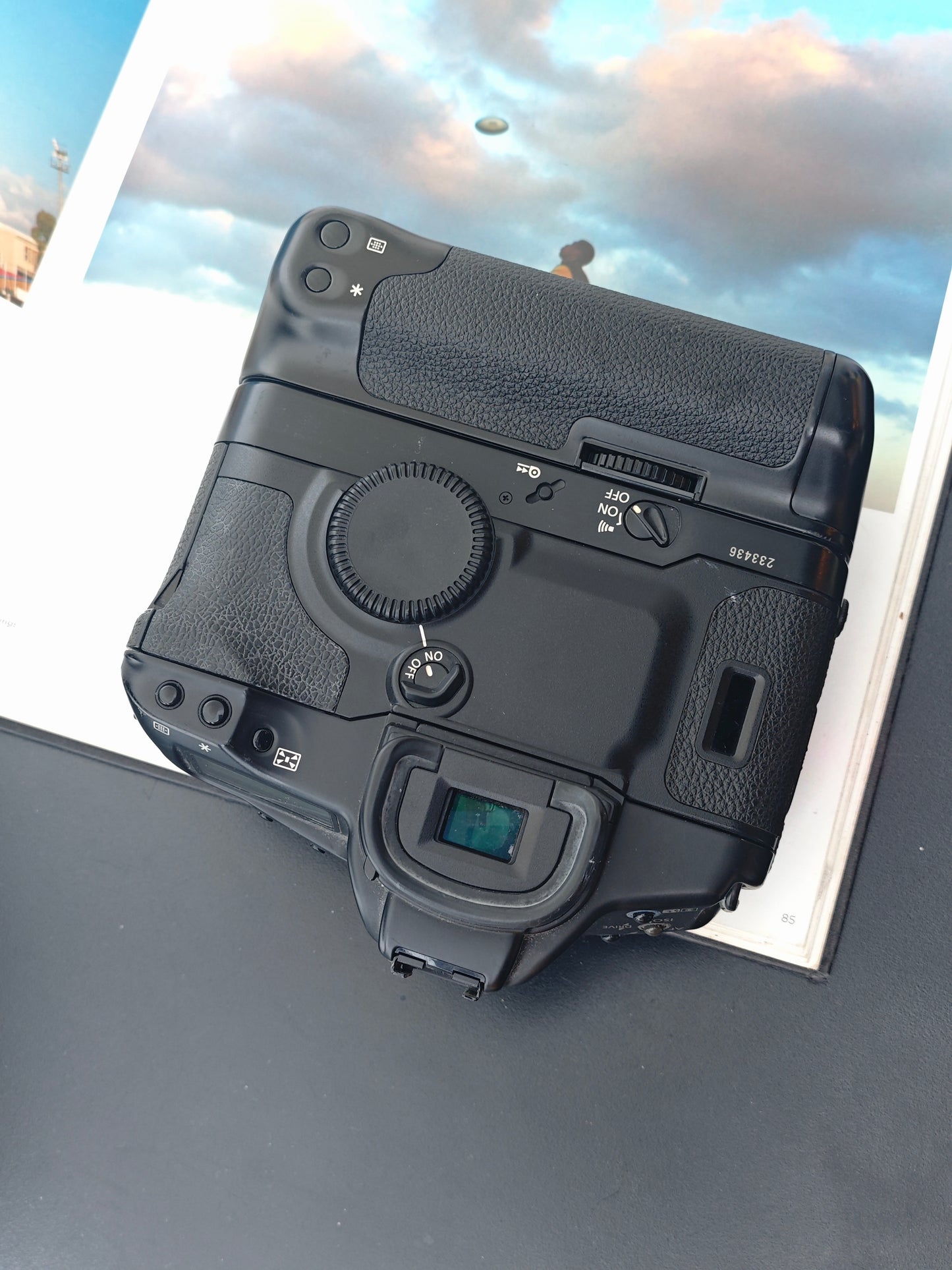 Canon EOS-1V with PB-E2