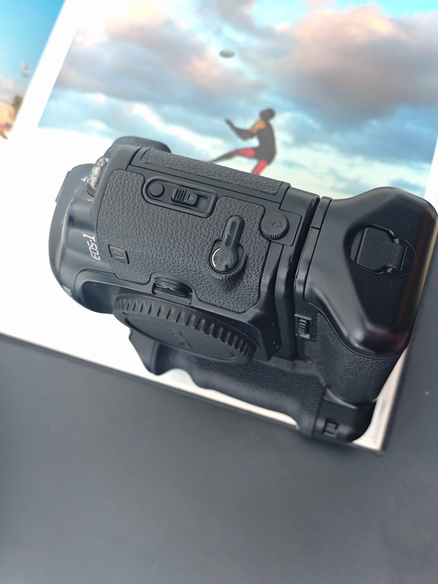 Canon EOS-1V with PB-E2