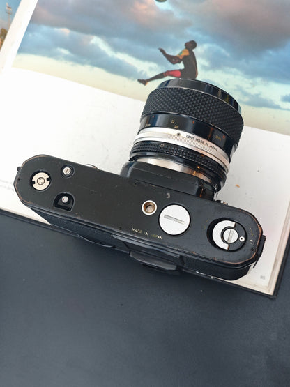 Nikon F2 Photomic black with Nikon Micro-Nikkor-P.C Auto 55mm F3.5