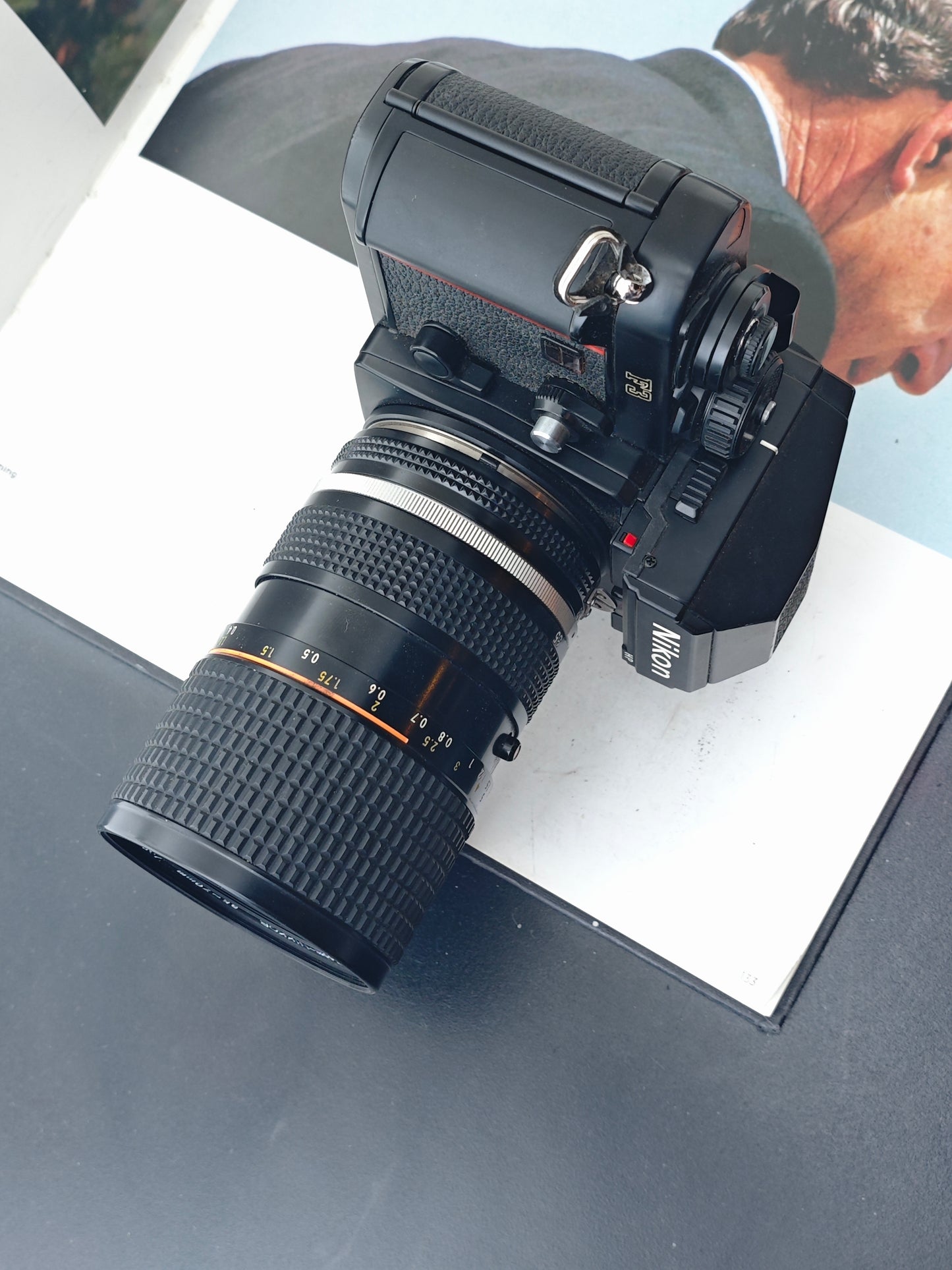 Nikon F3HP with Nikon Zoom-Nikkor 35-70mm F3.5 Ai-S