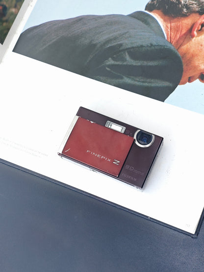 Used Fujifilm FinePix Z100 fd brown Digital Camera #7W139918