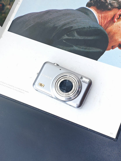 Used FujiFilm FinePix JX180 silver Digital Camera [No charger]