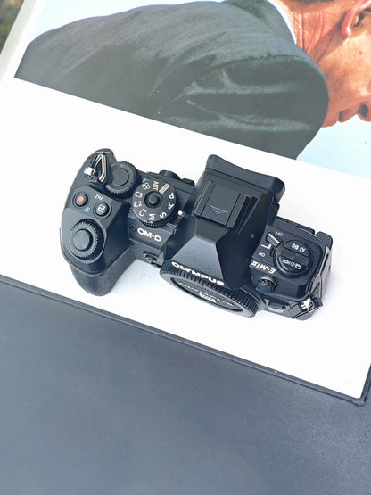 Used Olympus OM-D E-M1 Mark II body Digital Camera [+4FS1, with box]
