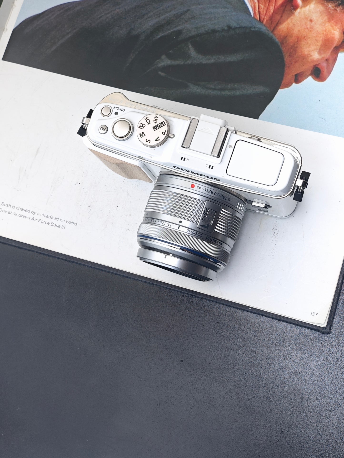 *READ* Used Olympus PEN E-P3 white with M.Zuiko Digital 14-42mm F3.5-5.6 II R MSC