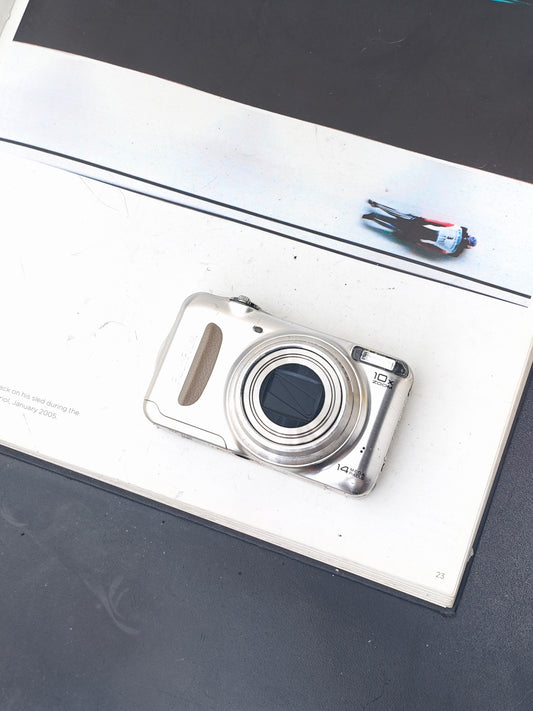 Used Fujifilm Finepix T300 silver Digital Camera [No charger]