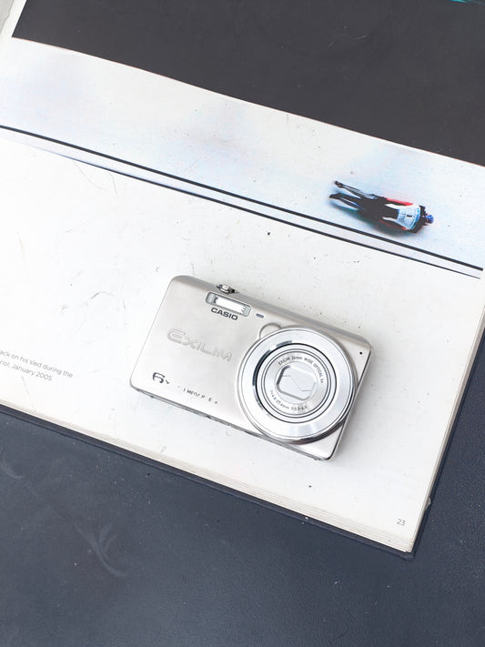 Used Casio EXILIM EX-ZS25 silver Digital Camera [No charger] #10050165A
