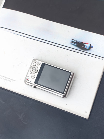 Used Casio EXILIM EX-ZS25 silver Digital Camera [No charger] #10050165A