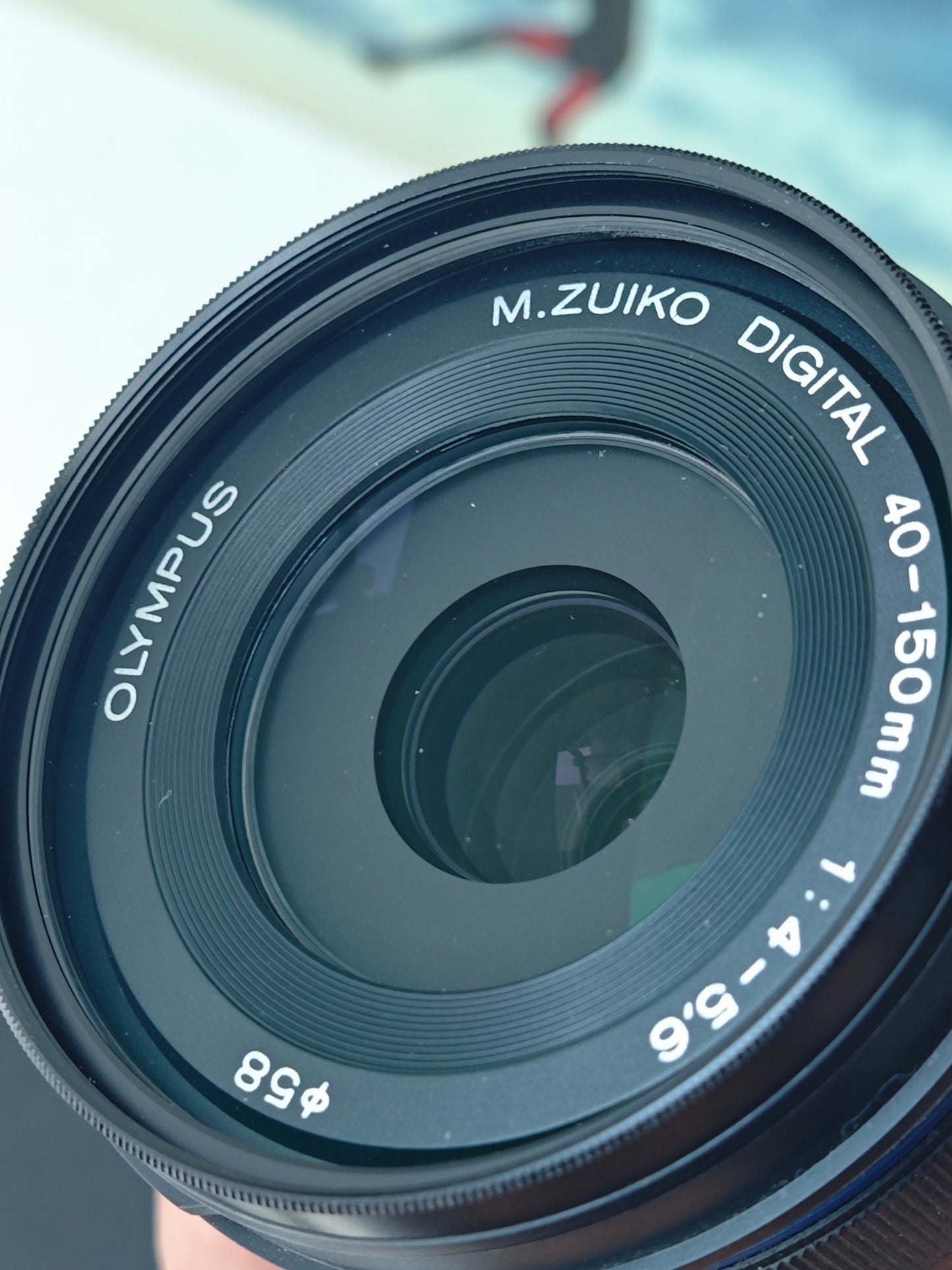 Used Olympus OM-D E-M10 with Double Zoom kit [No charger]