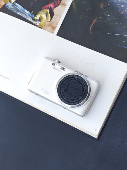 Used Casio EXILIM EX-ZR20 white Digital Camera [No charger]