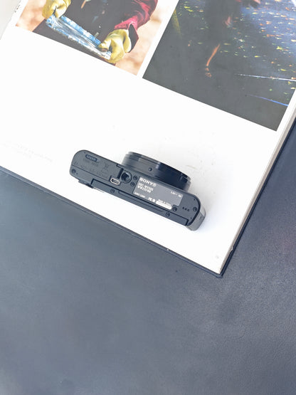 Used Sony Cyber-Shot DSC-WX500 Digital Camera [JPN only, No charger]