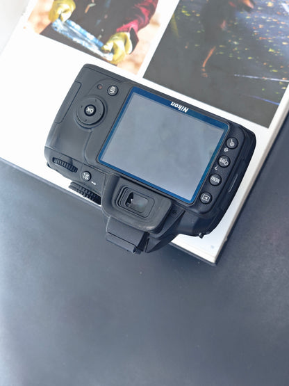 Used Nikon D3000 with Nikon DX AF-S Nikkor 18-55mm F3.5-5.6 G