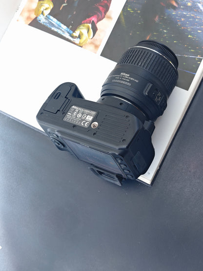 Used Nikon D3000 with Nikon DX AF-S Nikkor 18-55mm F3.5-5.6 G