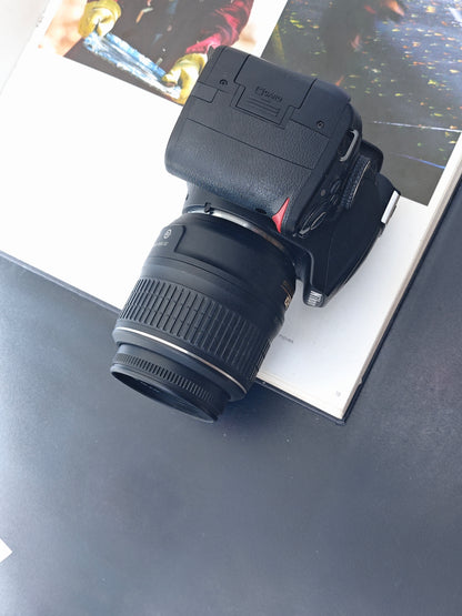 Used Nikon D3000 with Nikon DX AF-S Nikkor 18-55mm F3.5-5.6 G