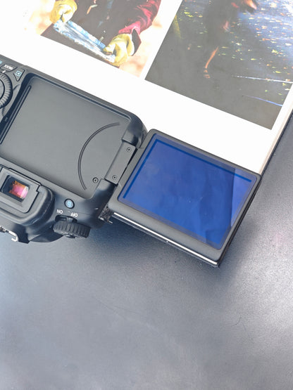 *READ* Used Canon EOS 60D with Canon EF-S 18-55mm F3.5-5.6 IS