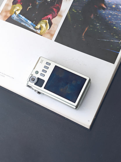 *READ* Used Ricoh CX5 Digital Camera [No charger]