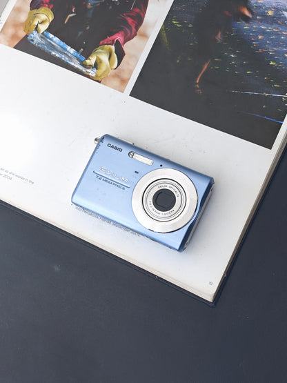 Used Casio EXILIM EX-Z75 blue Digital Camera [No charger]
