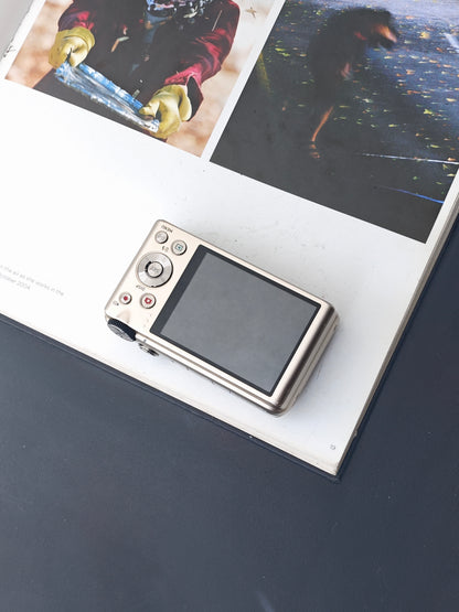 Used Casio EXILIM EX-H30 Digital Camera [No charger]