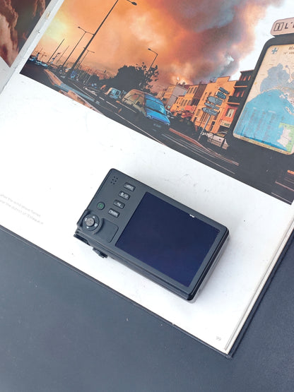 Used Ricoh CX5 black Digital Camera [No charger]