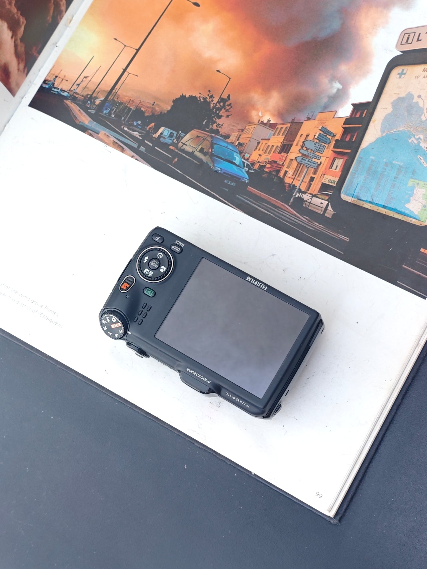 Used Fujifilm FinePix F600 EXR black Digital Camera
