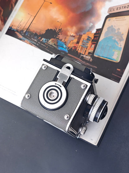 *READ* Rolleiflex T (Model 1)
