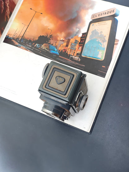 Rolleiflex 4x4 Baby Gray (Film 127)