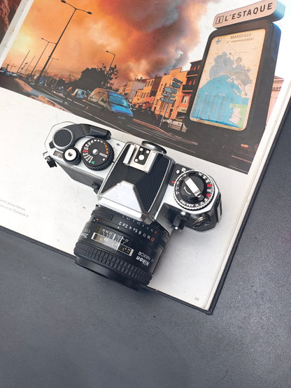 Nikon FE2 silver with AF Nikkor 35mm F2 D