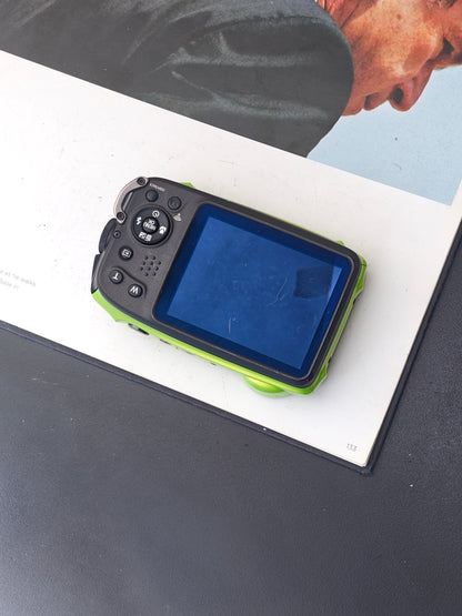 Used Fujifilm Finepix XP90 Waterproof black-green Digital Camera [No charger]