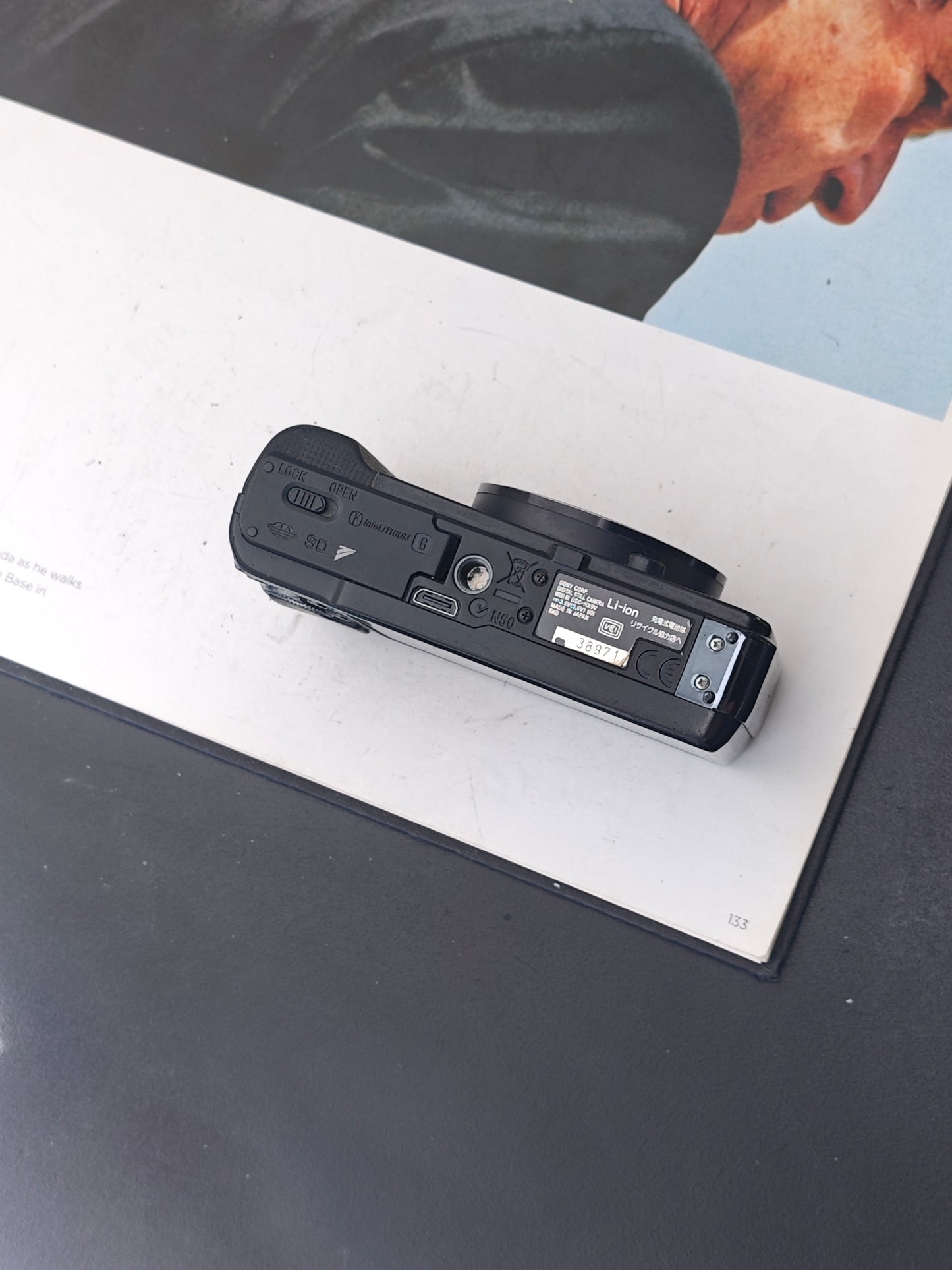 Used Sony Cyber Shot DSC-HX9V black Digital Camera [JPN only, No charger]