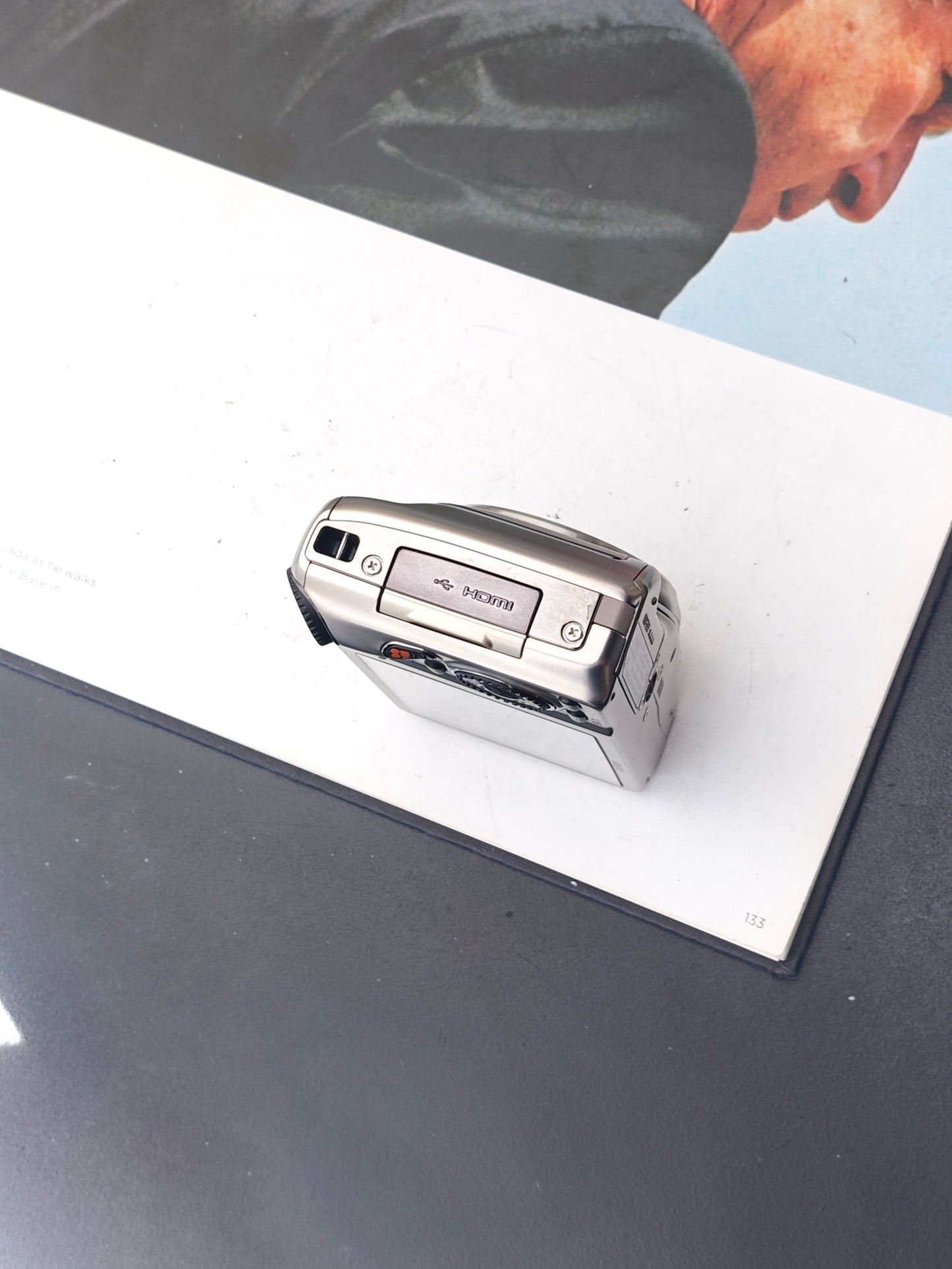 Used Fujifilm FinePix F900 EXR silver Digital Camera [with box]