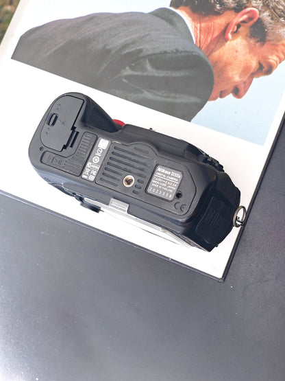 Used Nikon D300s body [No charger]
