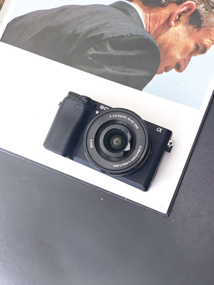 Used Sony 𝒂6300 with E 16-50mm F3.5-5.6 OSS [JPN only, No charger]