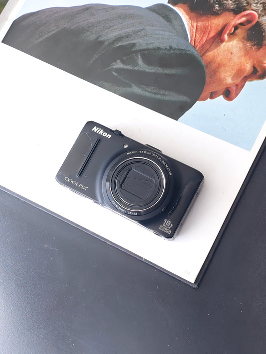 Used Nikon Coolpix S9300 black Digital Camera [No charger]