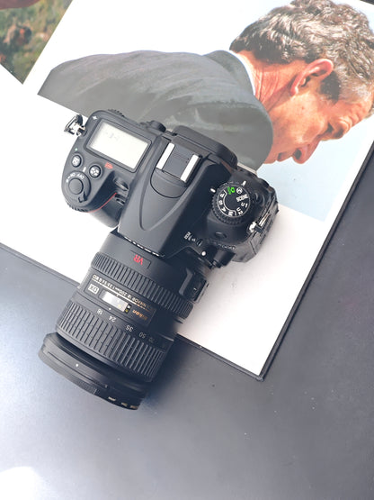 Used Nikon D7000 with AF-S Nikkor 18-200mm F3.5-5.6 G ED [No charger]