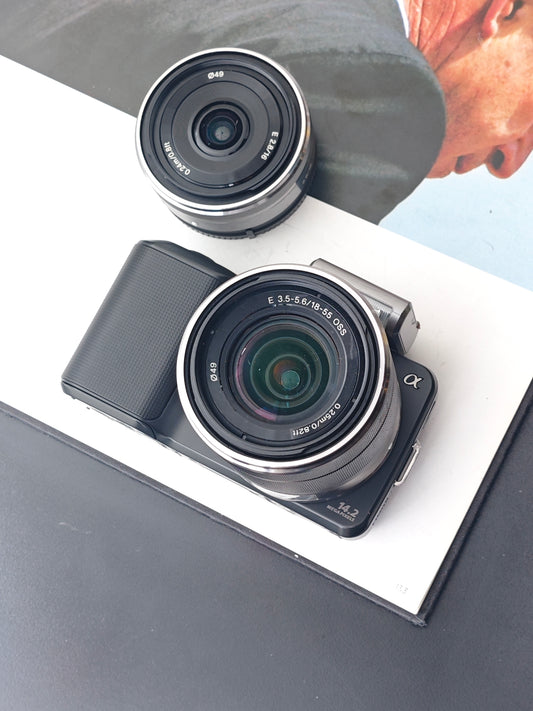 Used Sony NEX-3 with E 18-55mm F3.5-5.6 OSS and E 16mm F2.8 [JPN only, No charger]