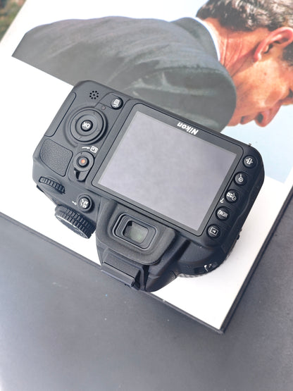 Used Nikon D3100 with Double Zoom Kit [No charger, with box]