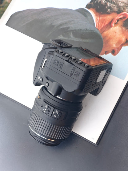 Used Nikon D3100 with Double Zoom Kit [No charger, with box]