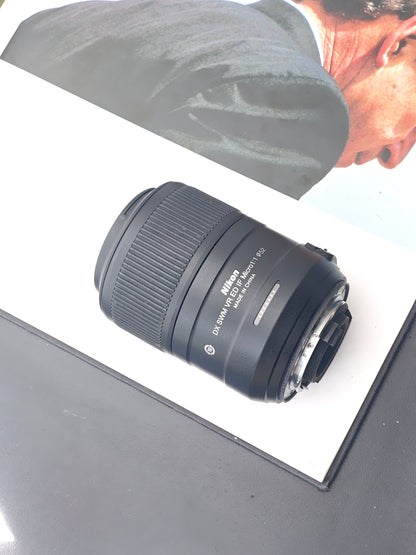 Nikon AF-S DX Micro Nikkor 85mm F3.5 G ED VR