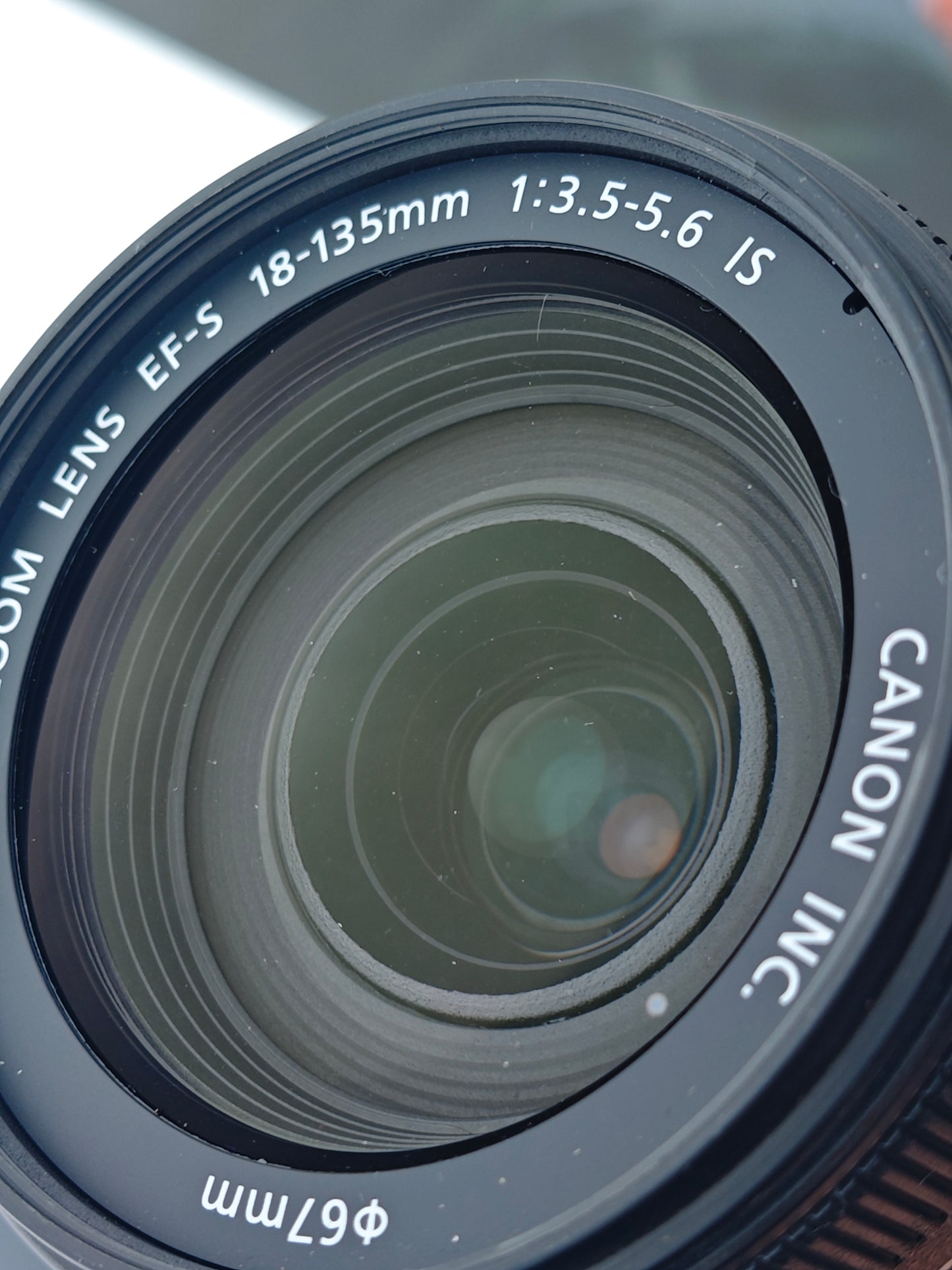 Canon Zoom EF-S 18-135mm F3.5-5.6 IS