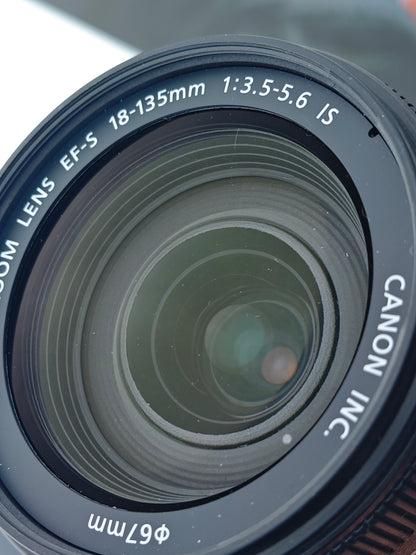 Canon Zoom EF-S 18-135mm F3.5-5.6 IS