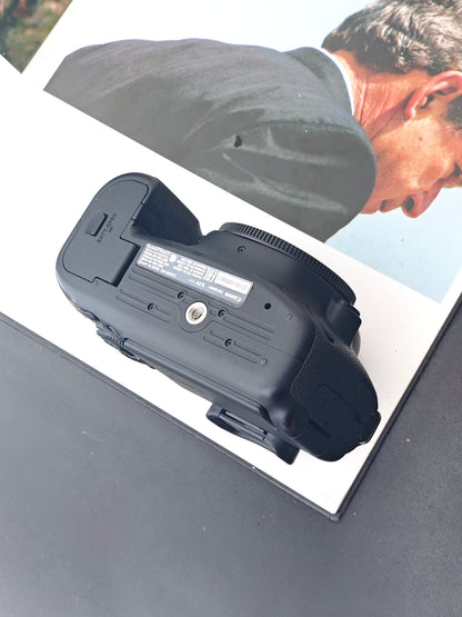 Used Canon EOS 6D Mark II body Digital Camera [with box]