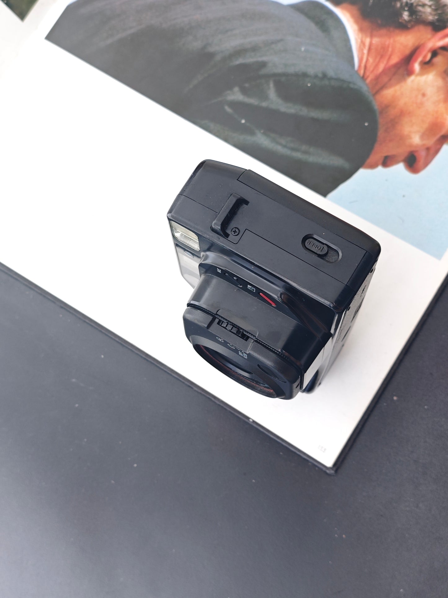 Canon Autoboy TELE Quartz Date #1867882
