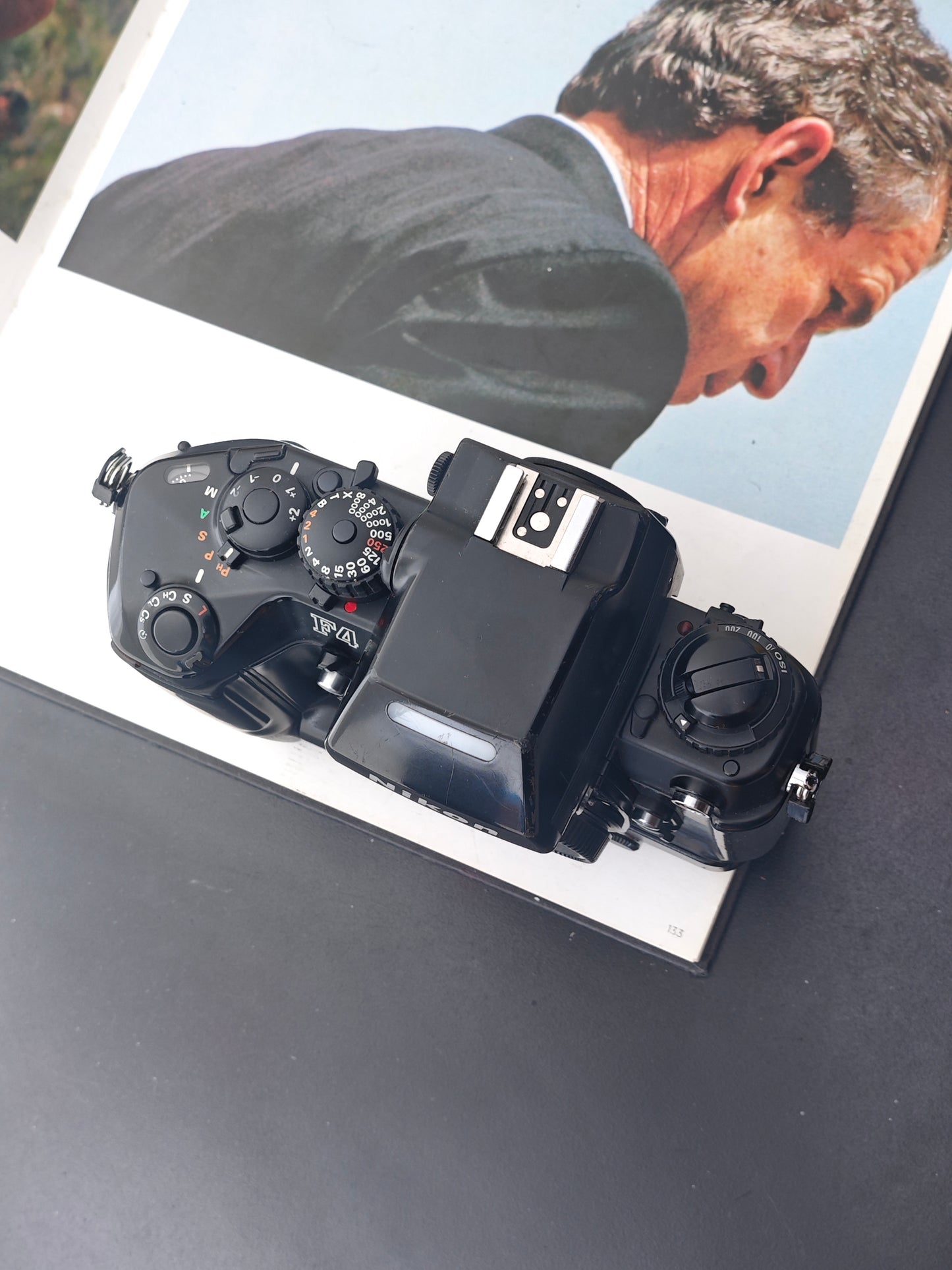 *READ* Nikon F4s body #2107092