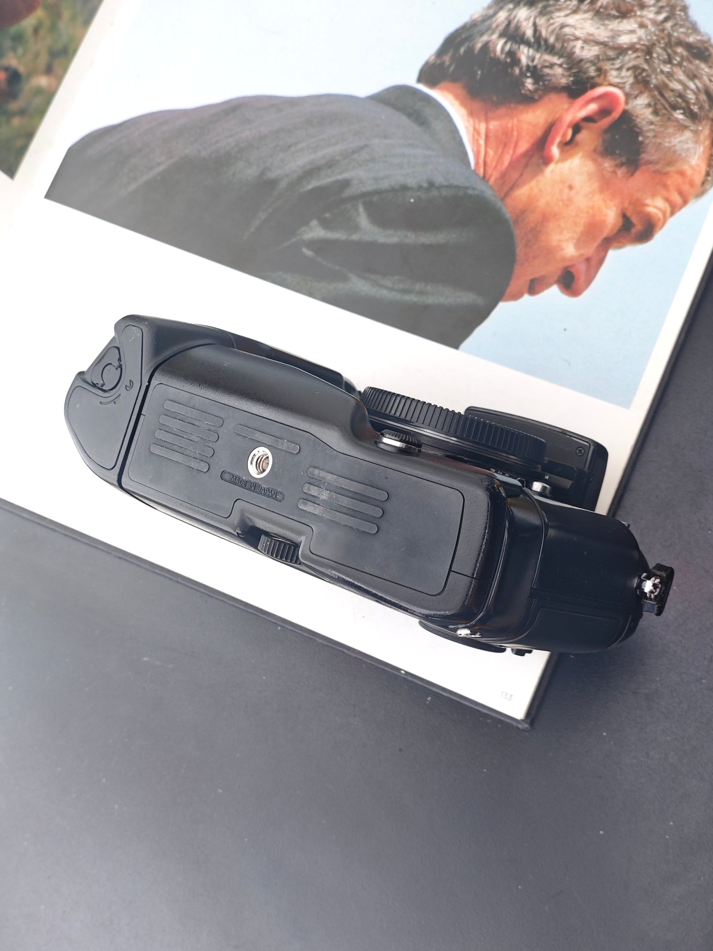 *READ* Nikon F4s body #2107092